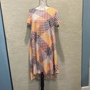LULAROE CARLY DRESS SMALL HOUNDSTOOTH
